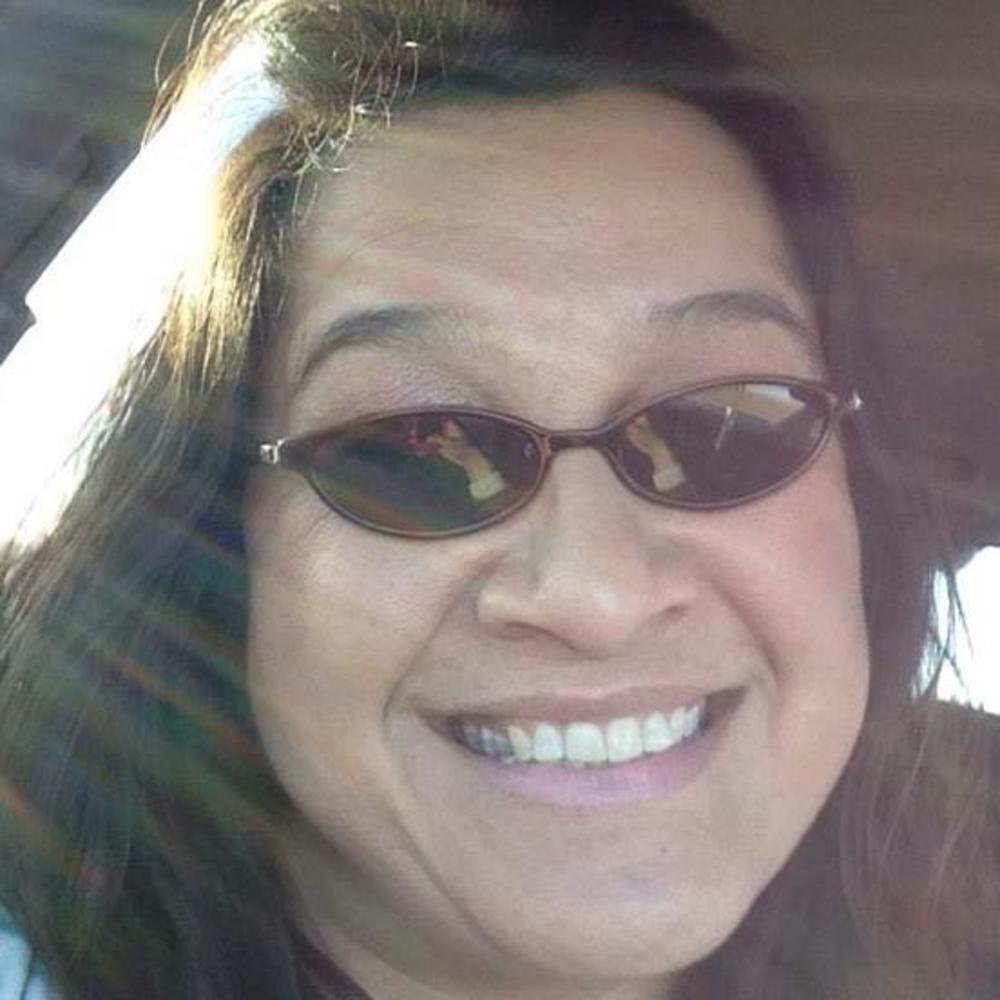 Meet your Posher, Gloria